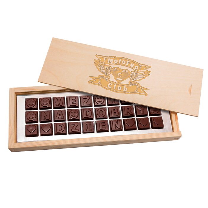 Screenshot_14 Ένα ξύλινο κουτί με τις Custom Chocolate Message μέσα, κατάλληλες.