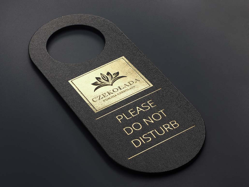 DOOR HANGER Βρείτε στην εταιρία μας τα Hotel door hanger Acrylic με δυνατότητα εκτύπωσης του λογοτύπου σας, ιδανικά για χρήση ως διαφημιστικά δώρα.