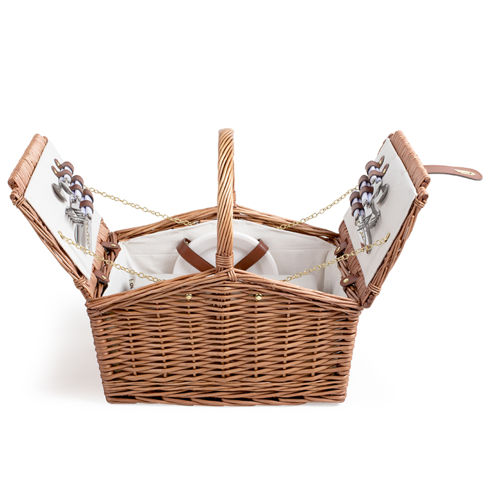 Screenshot_174 Ένα καλάθι για Picnic με ένα λευκό πανί μέσα.